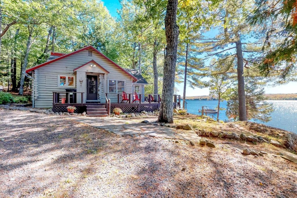 Sunset Point Cottage, Orland