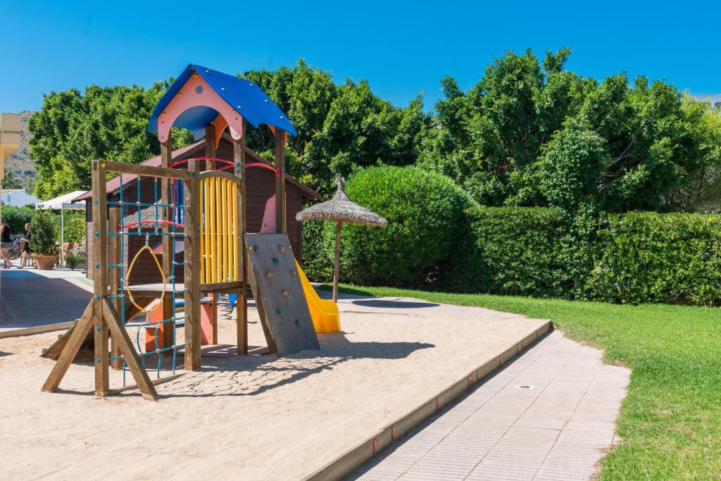 Alcudia Beach Apartments — Dla dzieci in Alcudia, Baleary