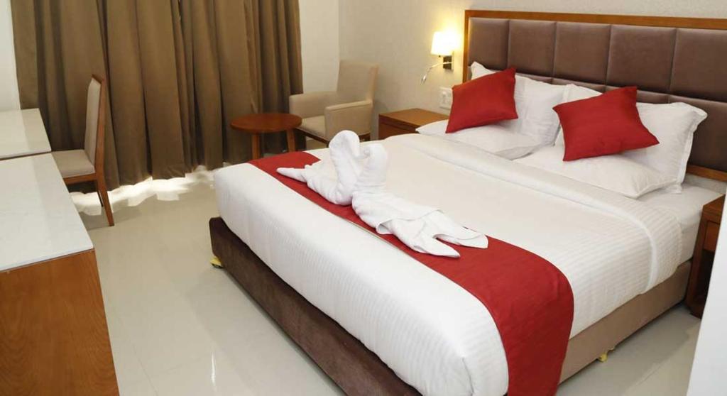 гостиница пур-наволок в архангельске. спальня для молодоженов. гостиница березка чебоксары. завтрак для молодоженов в отеле фото. три звезды отель для новобрачных.