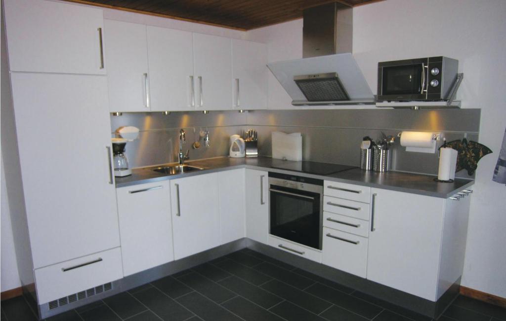 Kitchen, Holiday Home Brunekulvej Allinge Ii in Allinge