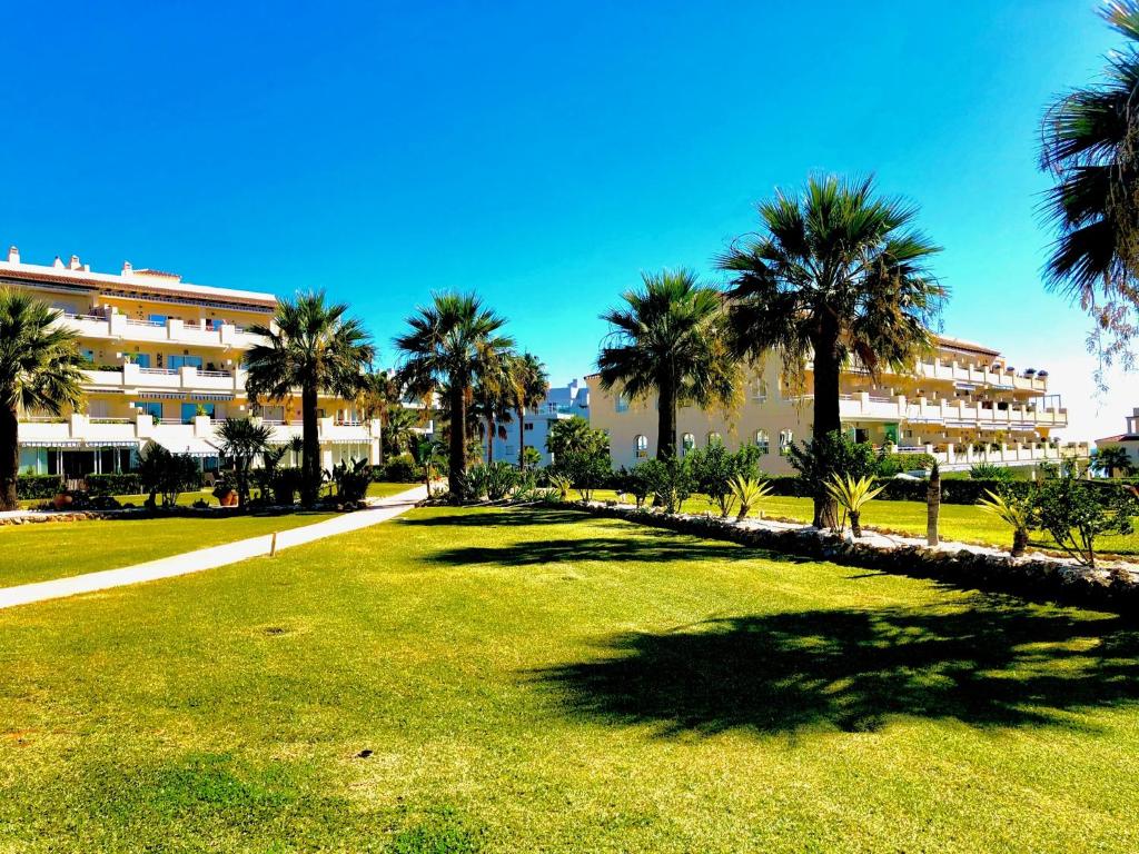 lovely sea views apartment on La Costa del Sol - 3