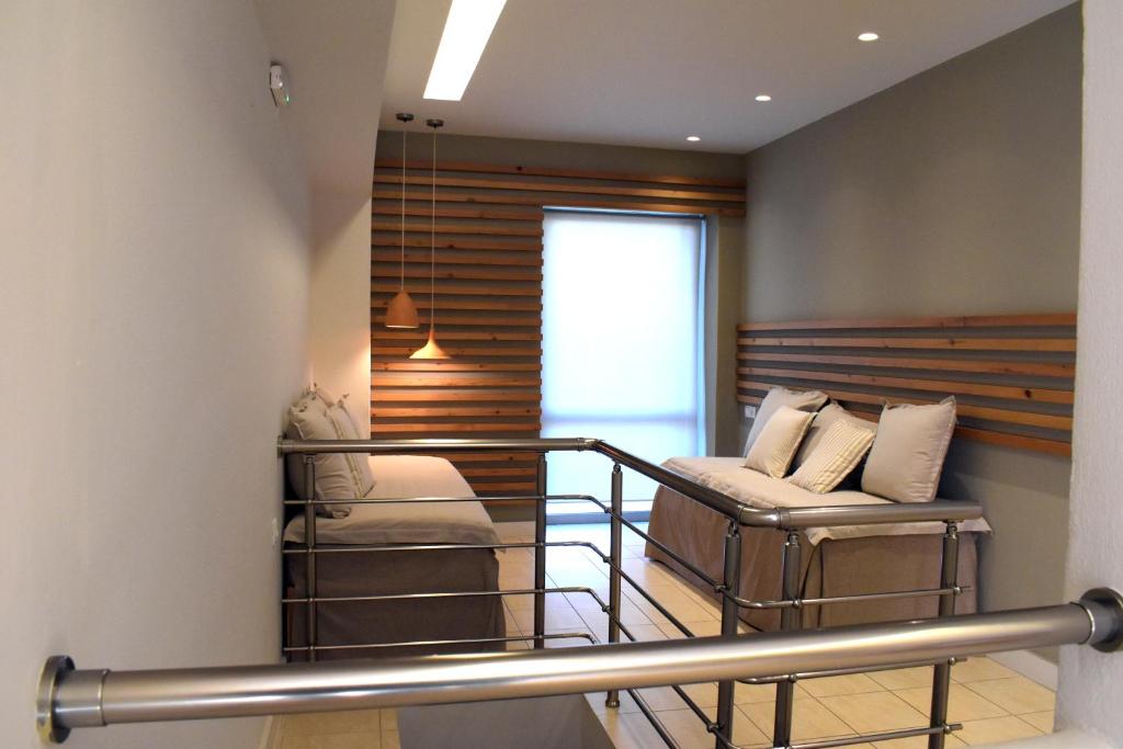 Blue Sky Hotel Apartments — Hotel rooms in Rethymnon