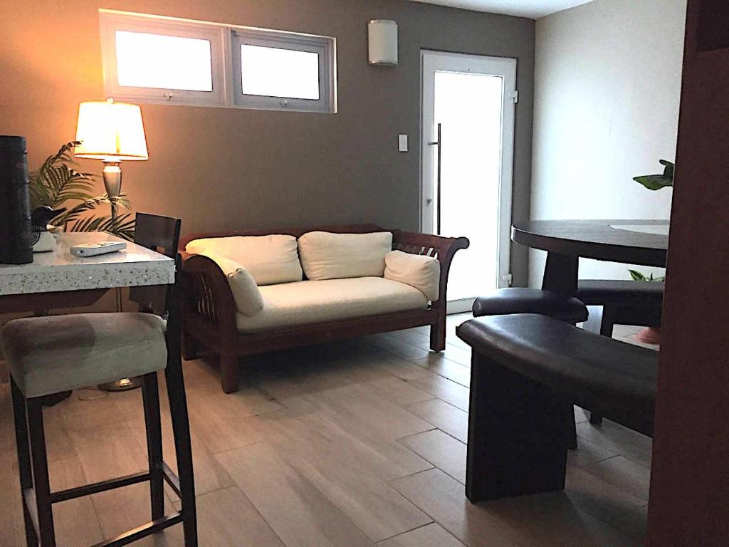 SEGOVIA STUDIO UNITS, Carolina