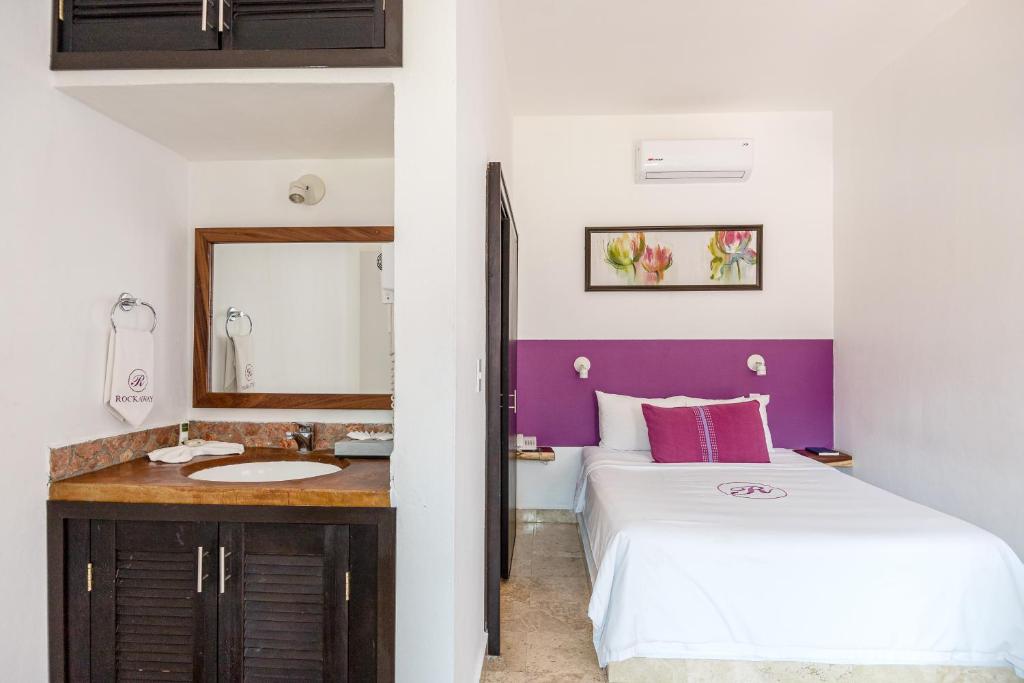 Hotel Rockaway Photo 44