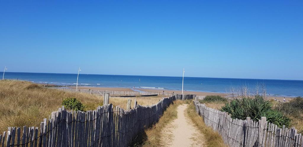 Résidence Front de mer Cabourg - Accès direct plage ...