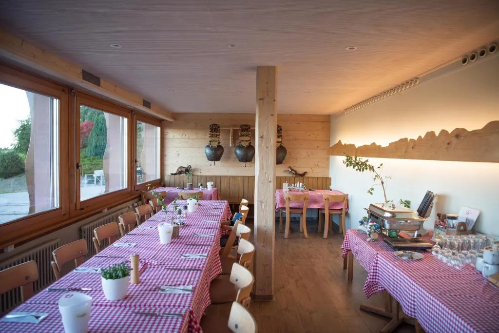 Restaurant und Kaeserei Berghof, hotel in Ganterschwil