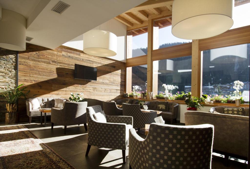 Bar/lounge, Hotel Garni Caminetto in Madonna di Campiglio