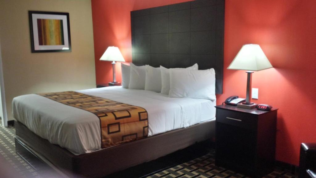 Days Inn by Wyndham Henryetta photo