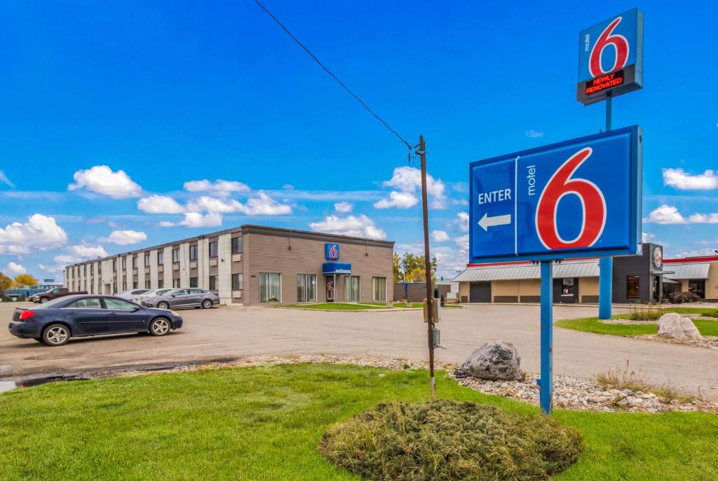 Motel 6-Fargo, ND - West Acres - North Fargo — Hotel in Fargo (ND)