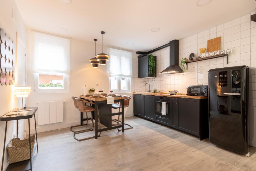 River Apartment in the heart of Bilbao EBI-01297 - 4
