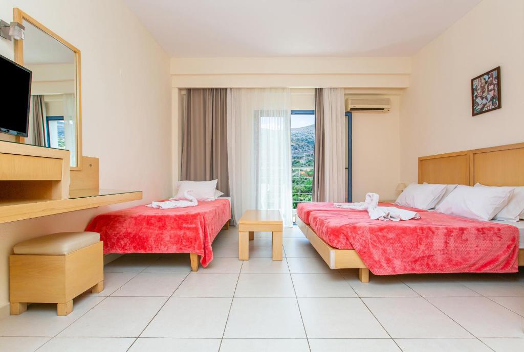 Hermes Hotel — Hotel rooms in Malia