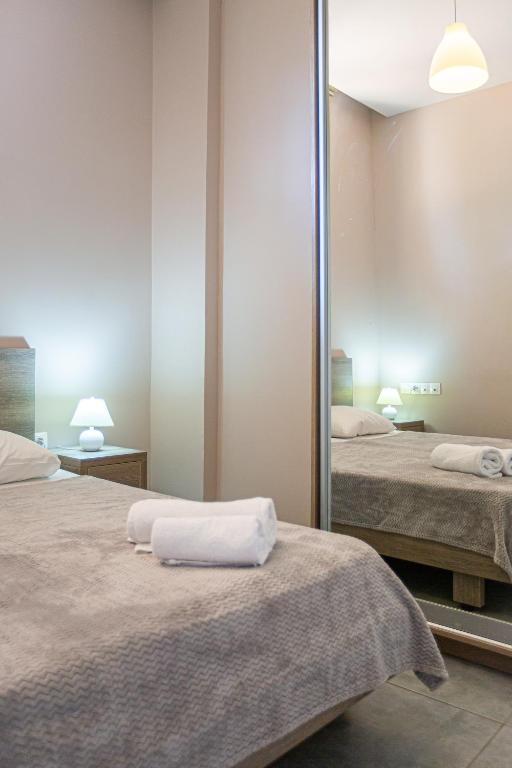 Hermes Hotel — Hotel rooms in Malia