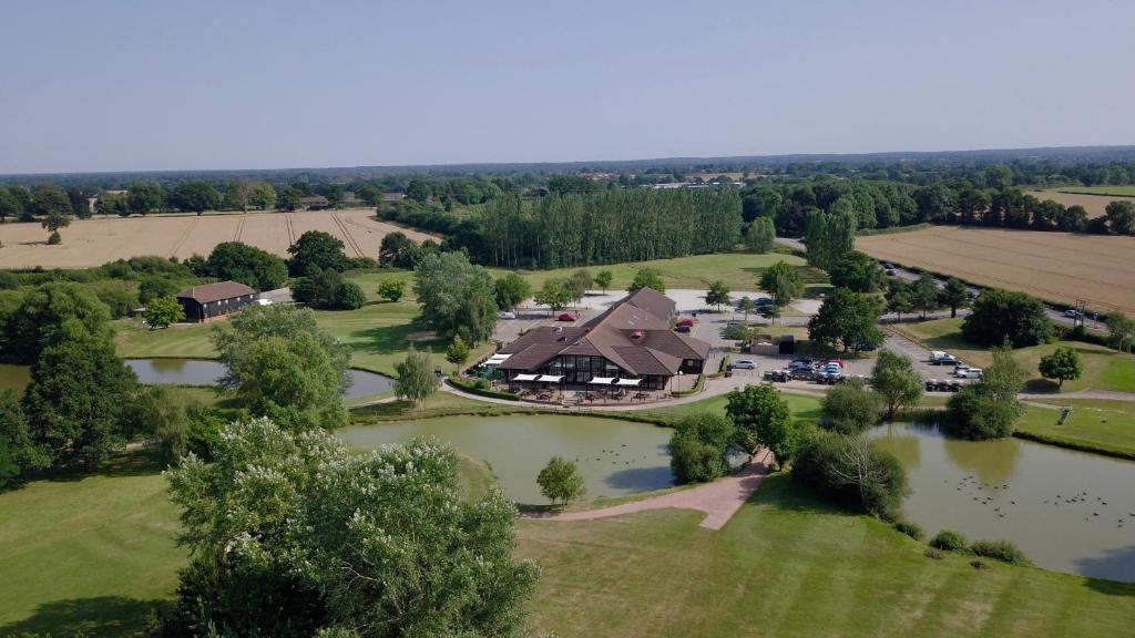 Weald of Kent Golf Course and Hotel — Hotel in Headcorn
