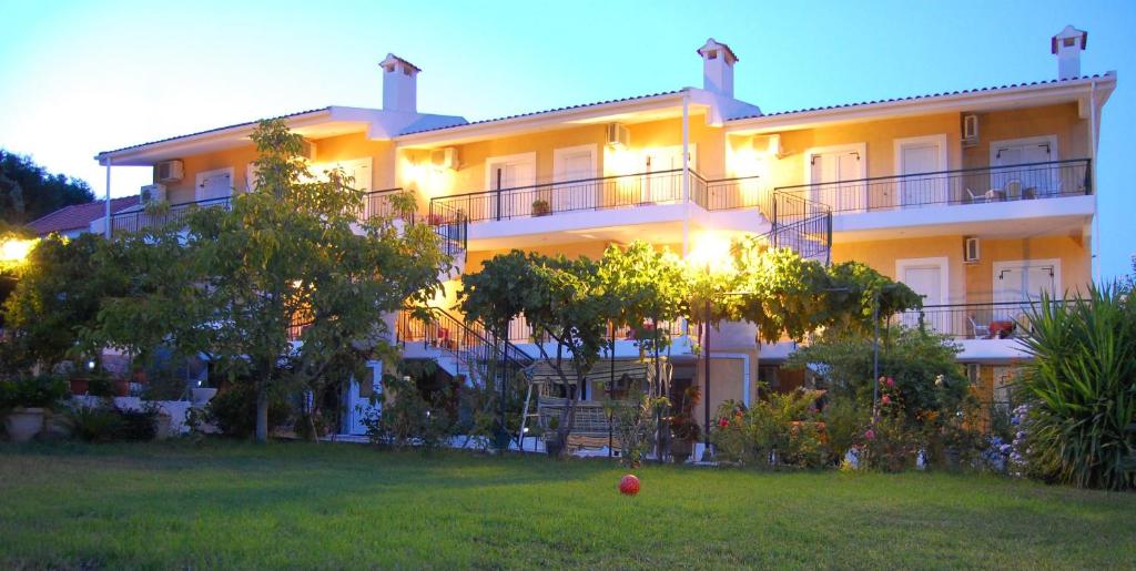 Odyssia Apartments — Hotel in Kefalonia