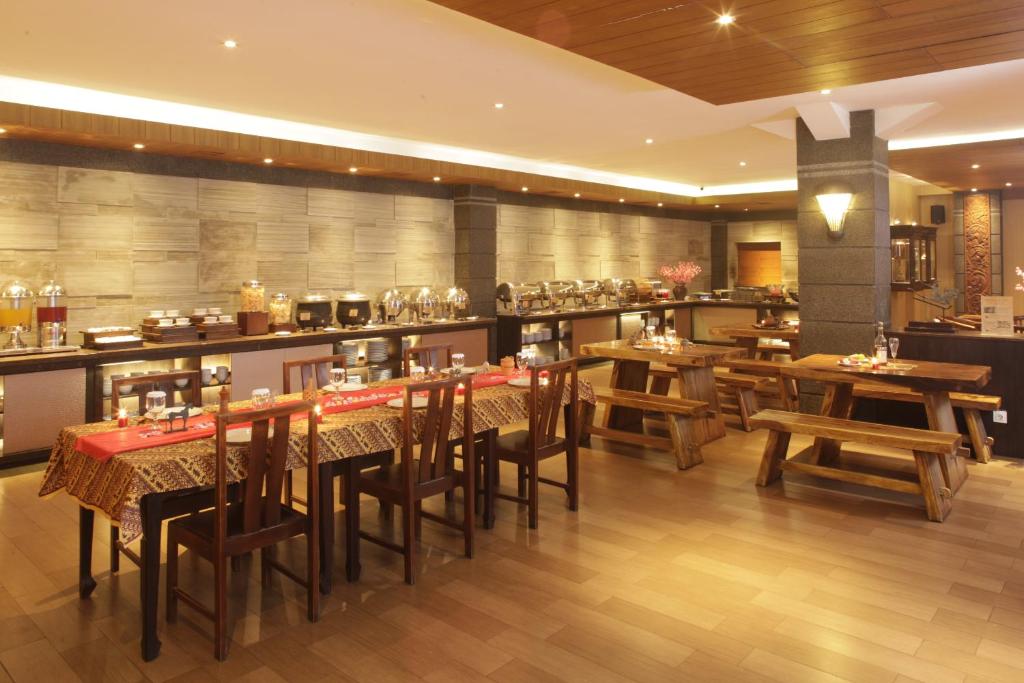 فندق سوكاجادي  (Sukajadi Hotel)