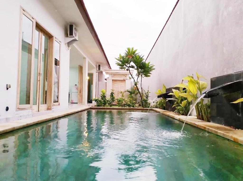 Villa Santika photo