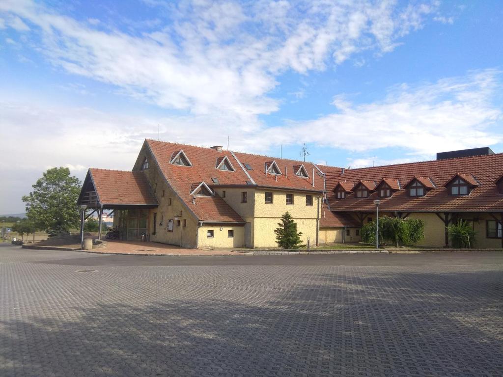 Statek Olšany, Olšany