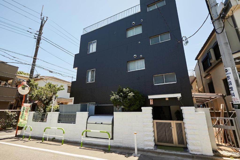Akabane TK Building 303