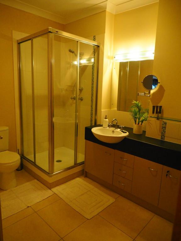 Accommodation on Westlake photo