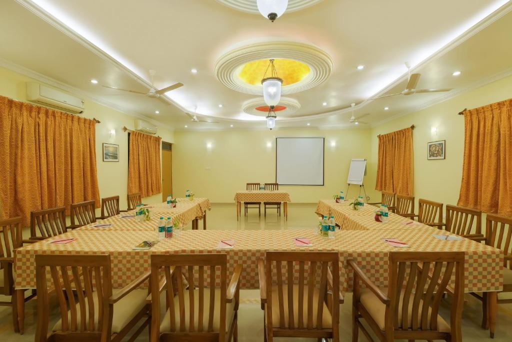 غرفة الاجتماعات/الاحتفالات