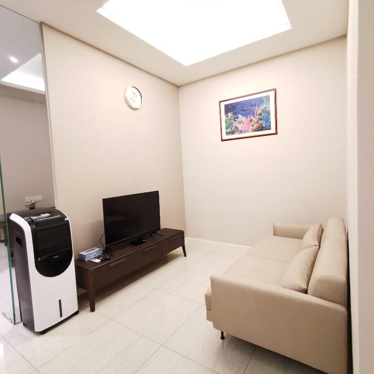 SKY POOL Elegant & Comfy Suite 2-4Pax at KL City photo