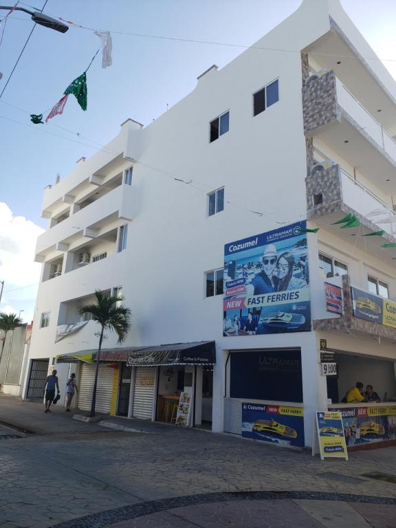 A una calle del ado 5ta avenida - 1
