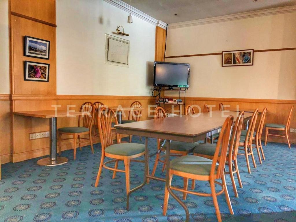 kawasan lounge/TV kongsi