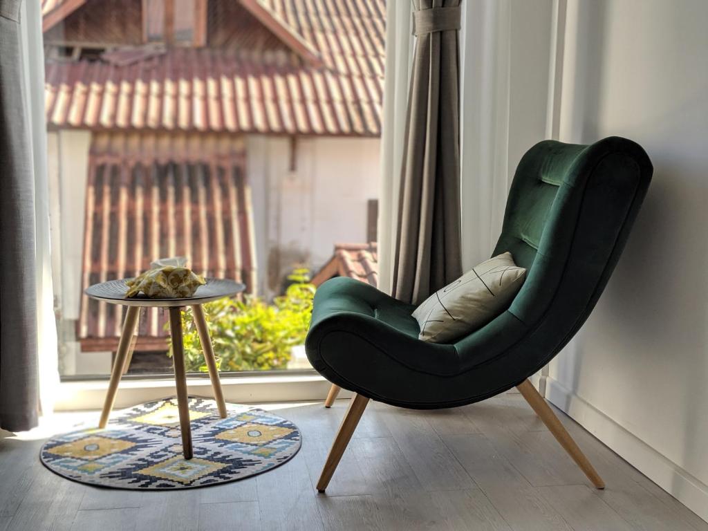 Facilities, SYRI Boutique Guesthouse Restaurant & Cafe in Vientiane