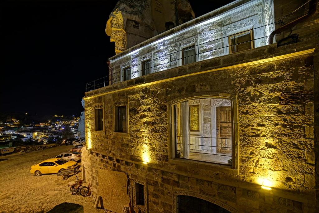 Zeus Cave Suites — Hotel in Goreme
