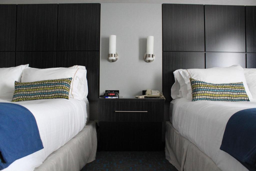 Holiday Inn Express Janesville-I-90 & US Highway 14 photo