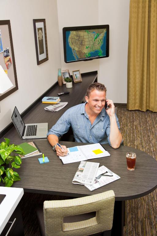 Candlewood Suites North Little Rock Photo 7