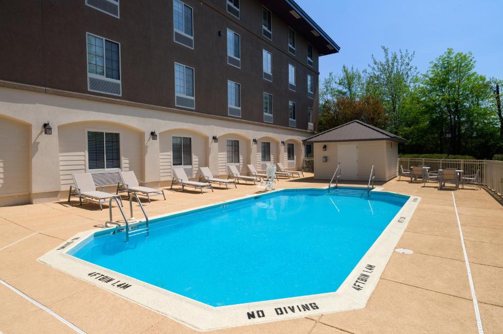 Holiday Inn Express Philadelphia NE - Langhorne photo
