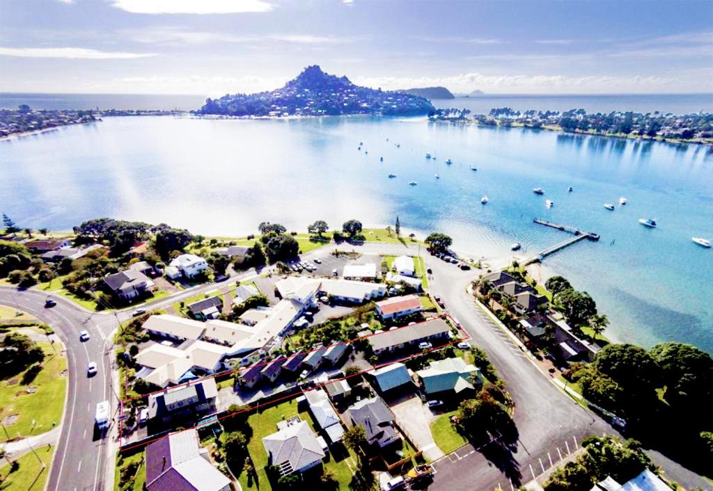 موتيل تايروا شورز (Tairua Shores Motel)