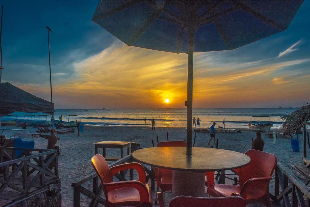 COCONUT BEACH LODGE photo