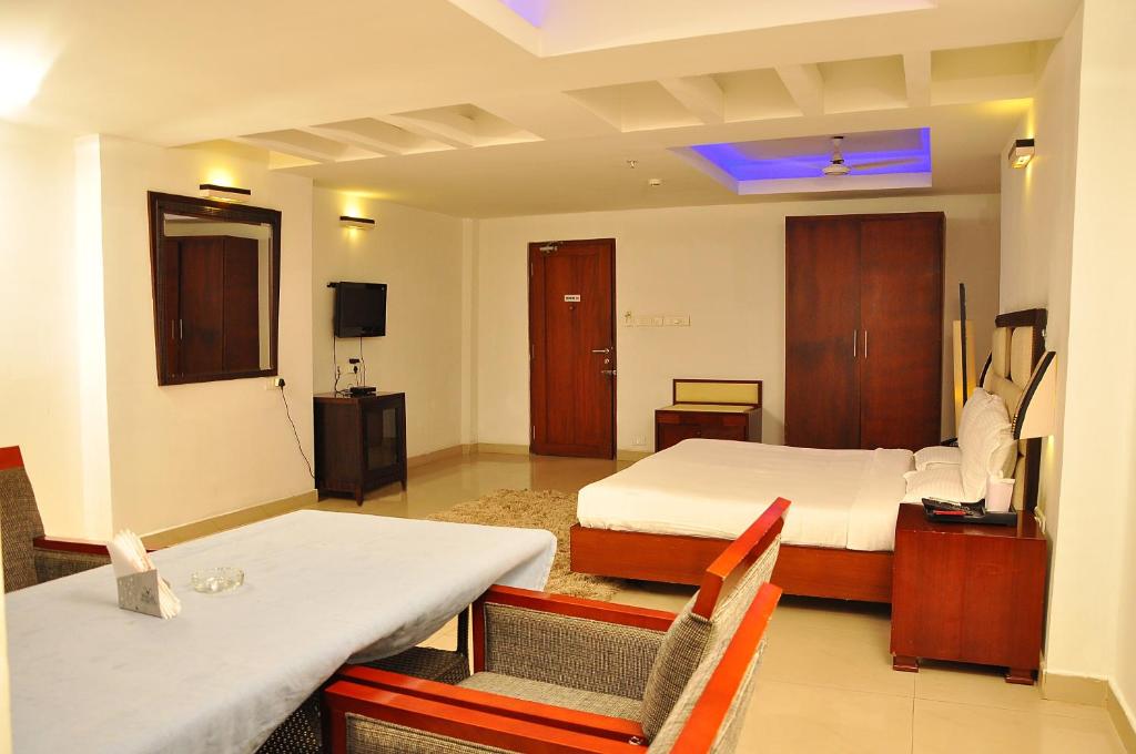 Hotel Luciya photo