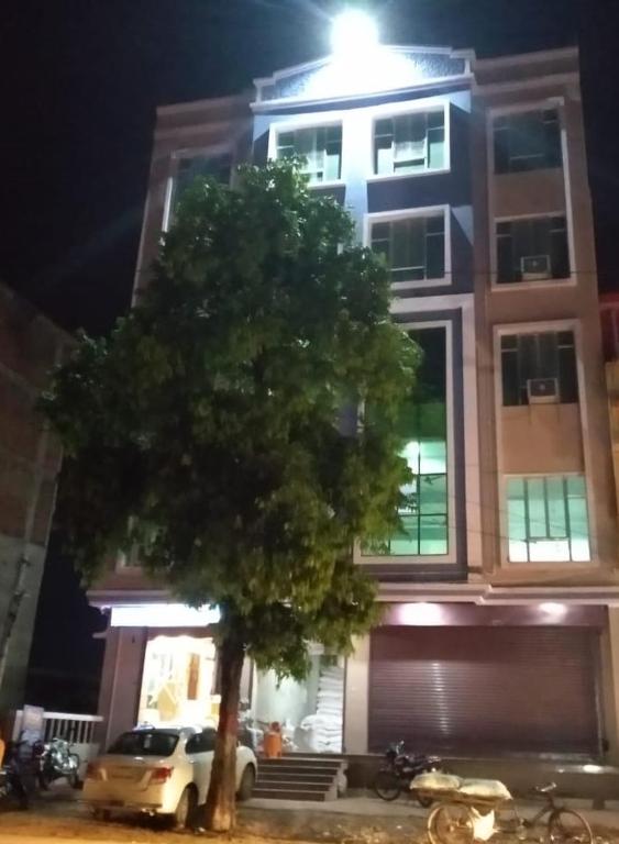 Hotel SHREE HARI エントランス
