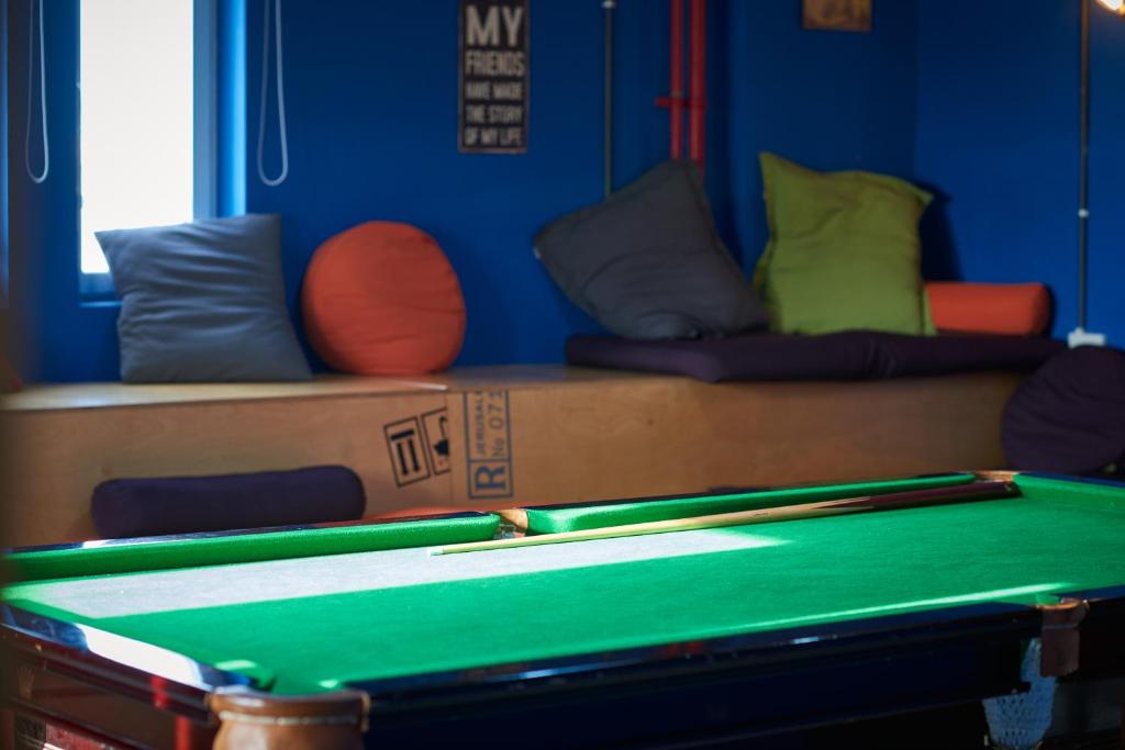 Shared lounge/TV area