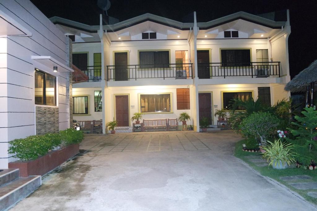 Exterior view, YOO C Apartment in Dumaguete