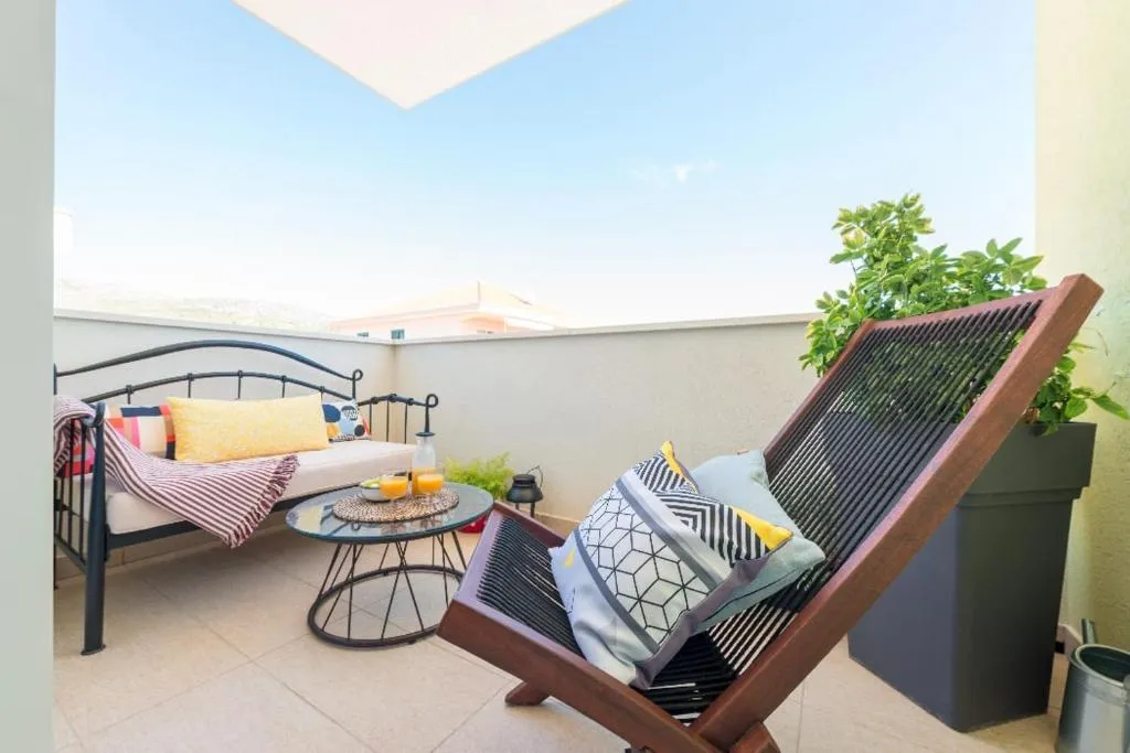 Narancin Apartments, hotel in Trogir