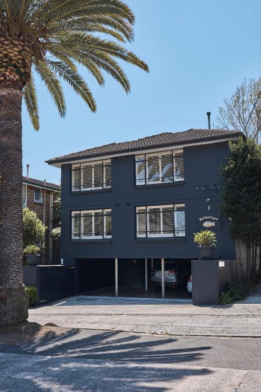 Ballantyne at Mosman - Serviced Apartments — Hotel in Sydney