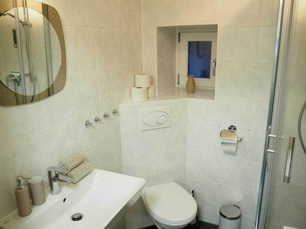 Bungalow Apartment FREE Parking & Self Check-in photo