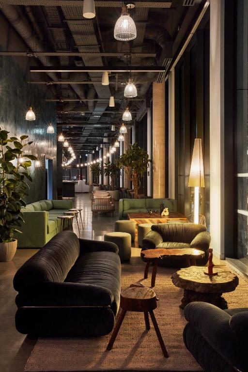 Bar/lounge