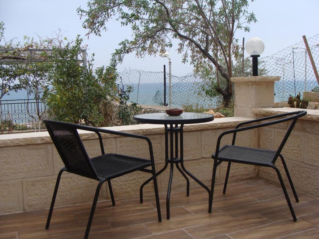 Balcony/terrace, Tamer Guest House in Haifa