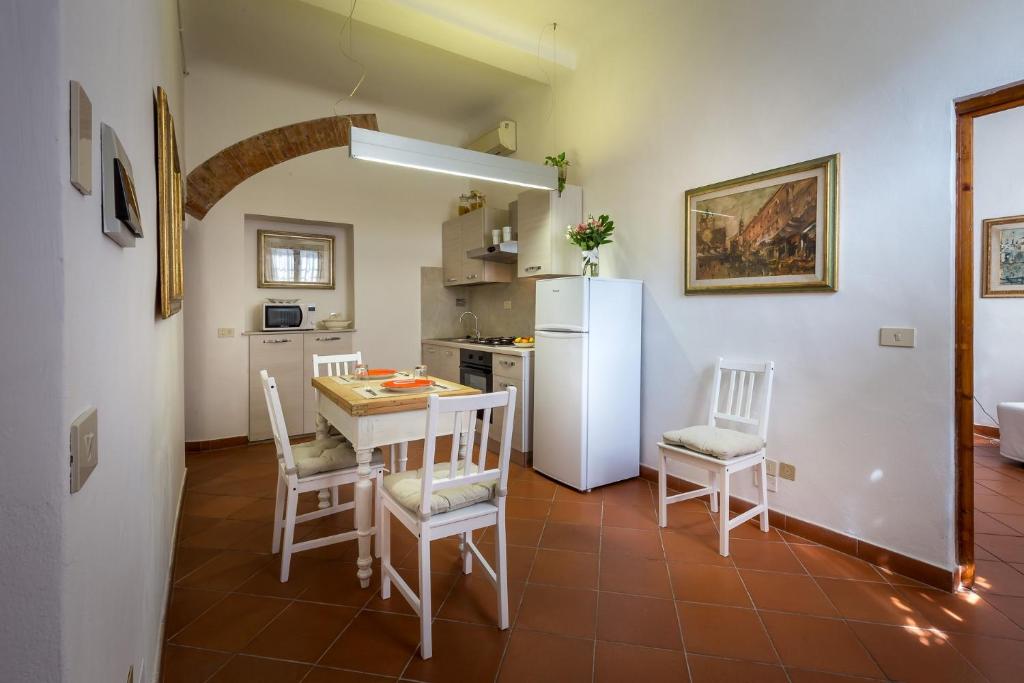 Classic Tuscany Apartments by Mmega - 4