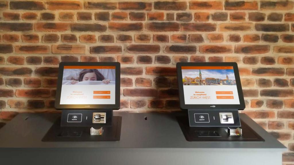 easyHotel Zurich photo