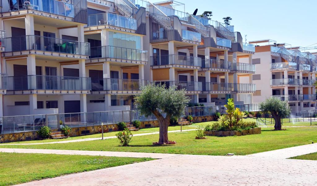 HE Villamartin Gardens - 2