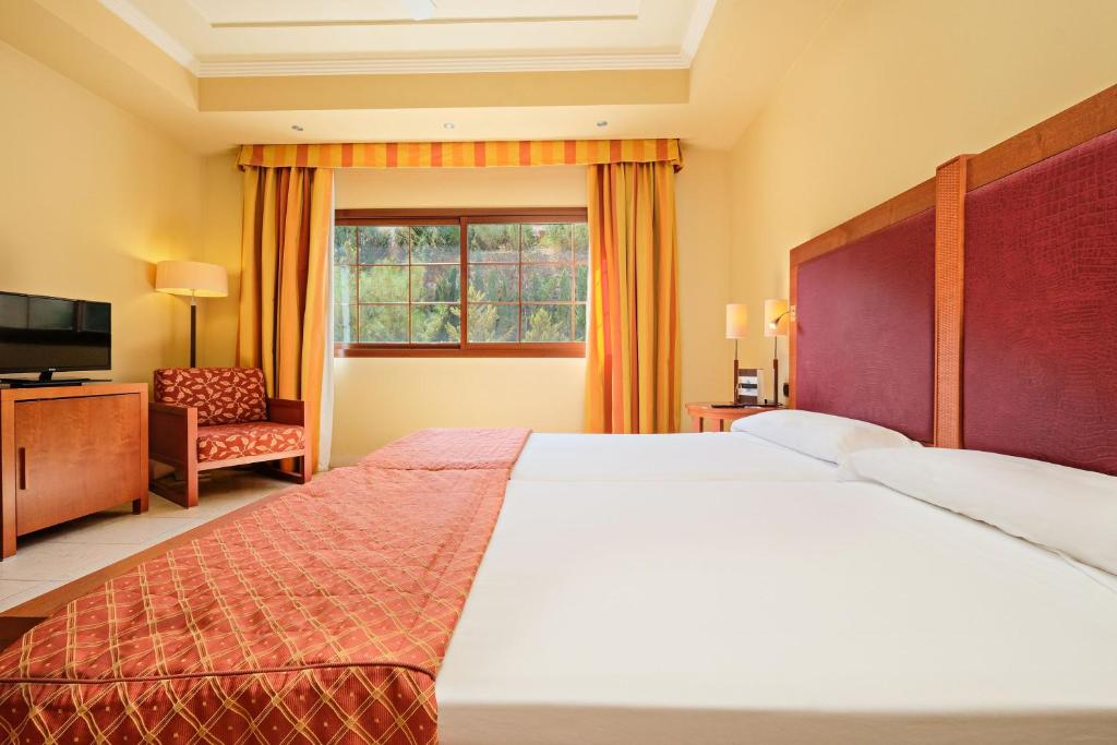 Hotel Envia Almería Spa & Golf — Hotel rooms in La Envia, Andalusia