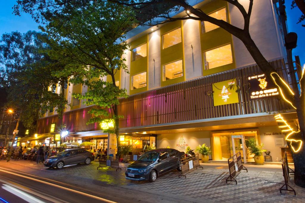 Fountain Tree by TGI, Bengalúr