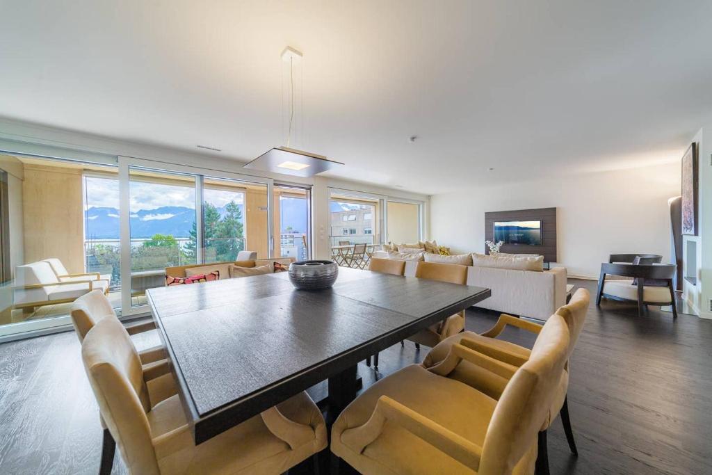 Luxury Apartment Lake View & Center of Montreux by GuestLee - 4