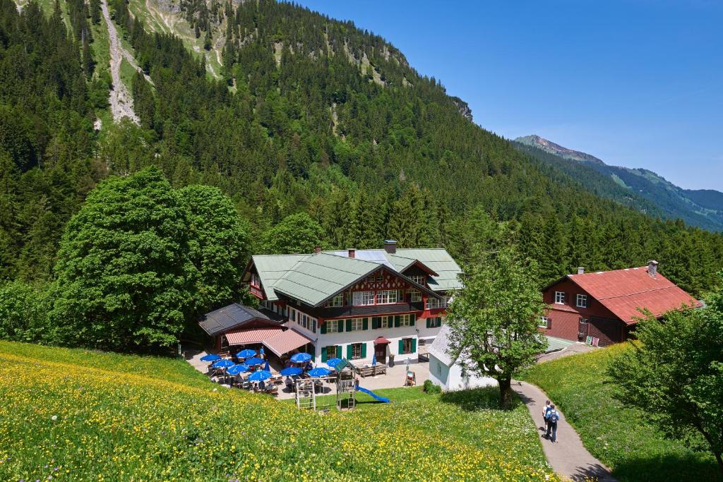 Berggasthof Einoedsbach - 1
